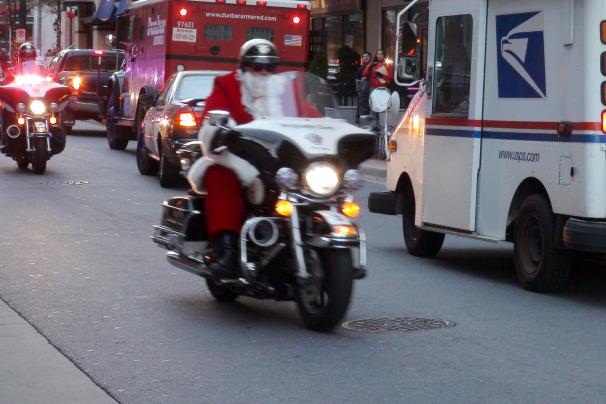 Деды Морозы (Санта Клаусы) на мотоциклах