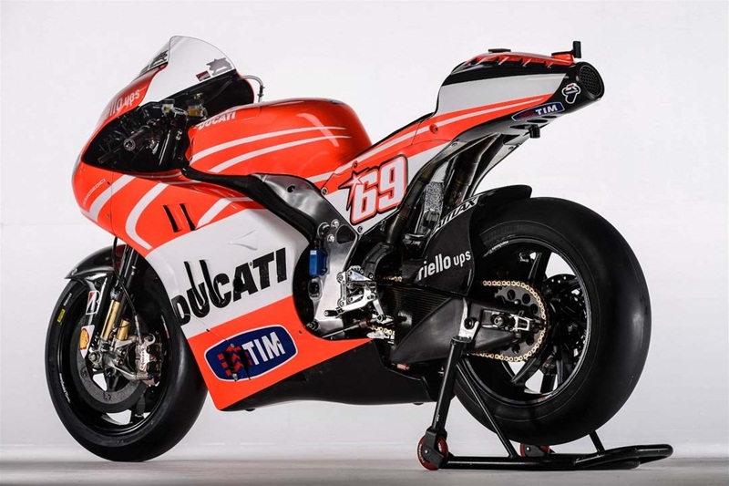 Wrooom 2013: команда Ducati представила прототип Ducati Desmosedici GP13