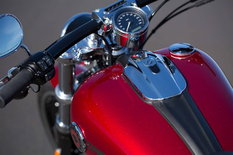 Новый мотоцикл Harley-Davidson Softail Breakout 2013