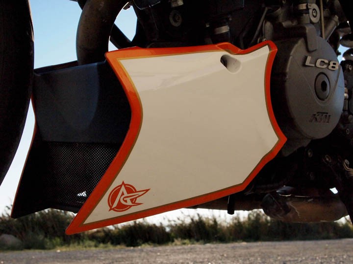 Мотоцикл KTM Superduke 990 Тони Праста