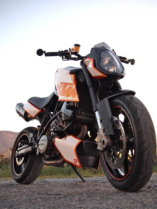 Мотоцикл KTM Superduke 990 Тони Праста