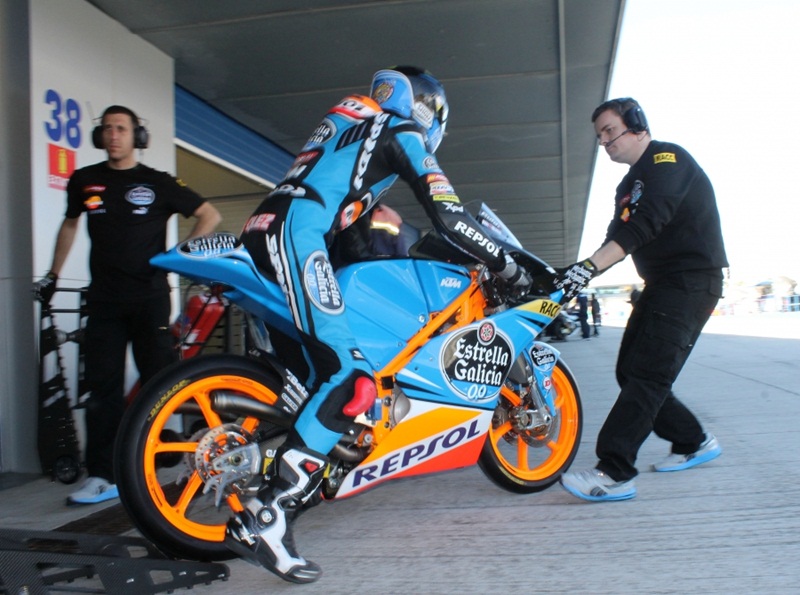 Йонас Фольгер возглавил первый день испытаний Moto3 в Хересе