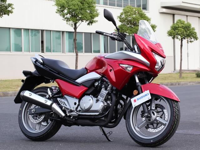 Suzuki готовят премьеру нового мотоцикла Suzuki GW250S (Inazuma S)  2013