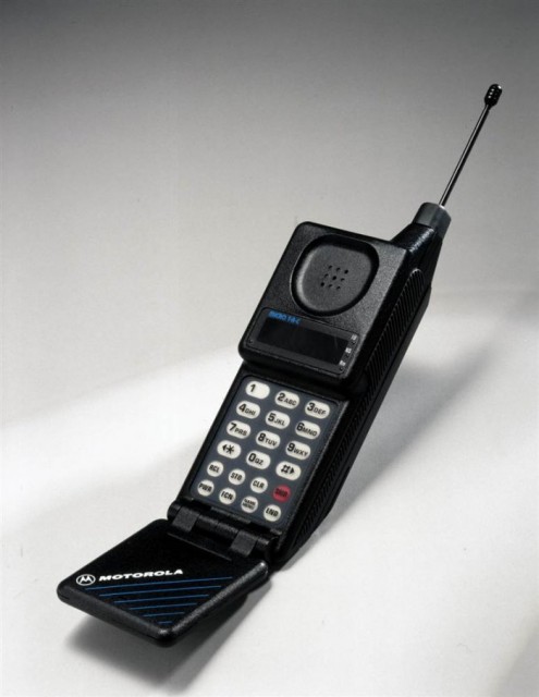 40- летняя история мобильного телефона